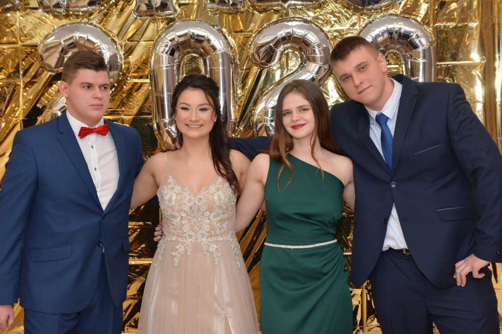 Studniówka 2020 w Zespole Szkół Zawodowych Nr 1 w Brzegu [zdjęcia]