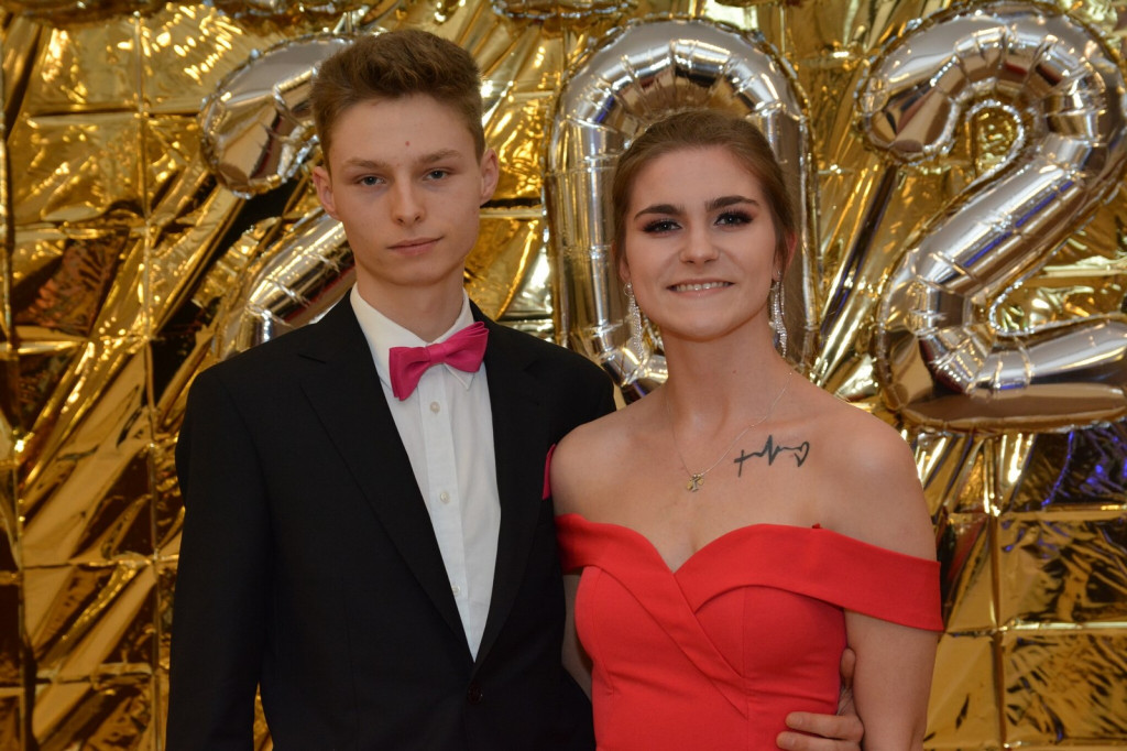 Studniówka 2020 w Zespole Szkół Zawodowych Nr 1 w Brzegu [zdjęcia]