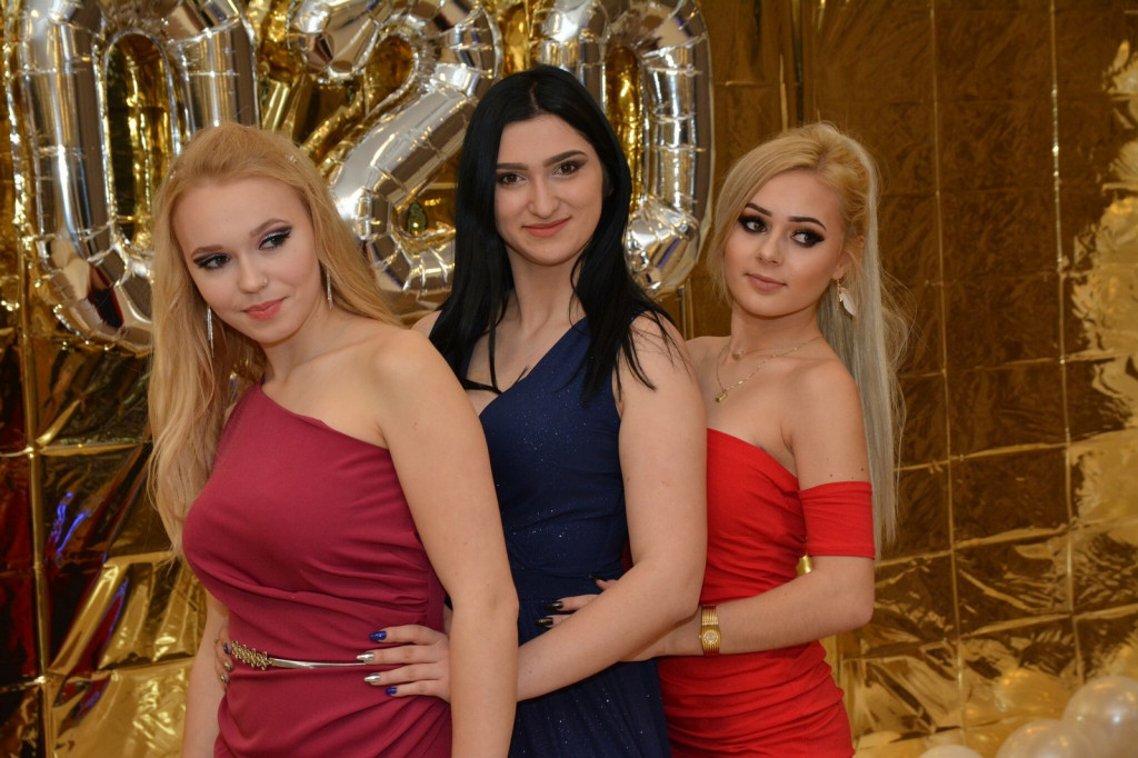 Studniówka 2020 w Zespole Szkół Zawodowych Nr 1 w Brzegu [zdjęcia]