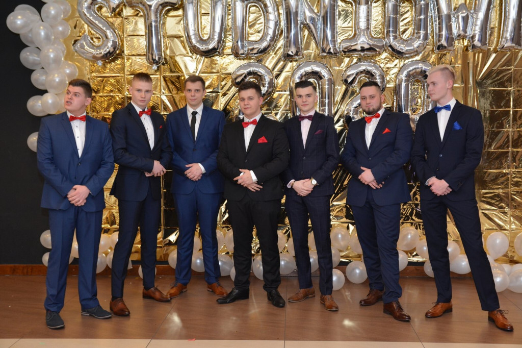 Studniówka 2020 w Zespole Szkół Zawodowych Nr 1 w Brzegu [zdjęcia]