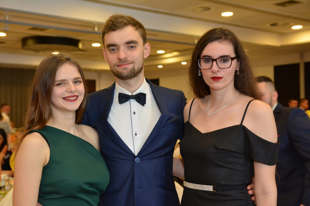 Studniówka 2020 w Zespole Szkół Zawodowych Nr 1 w Brzegu [zdjęcia]