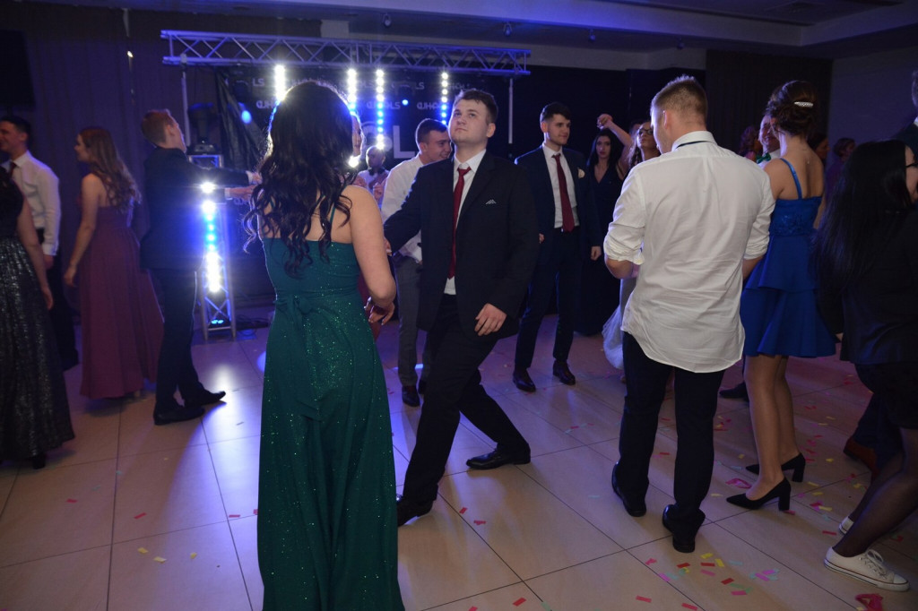 Studniówka 2020 w Zespole Szkół Zawodowych Nr 1 w Brzegu [zdjęcia]