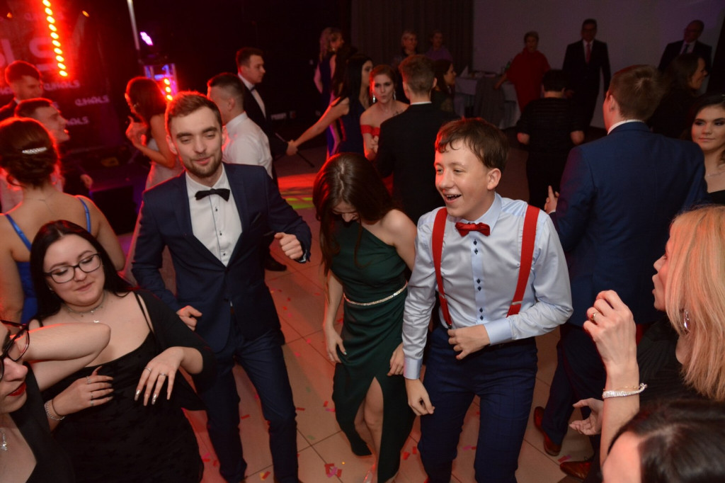 Studniówka 2020 w Zespole Szkół Zawodowych Nr 1 w Brzegu [zdjęcia]