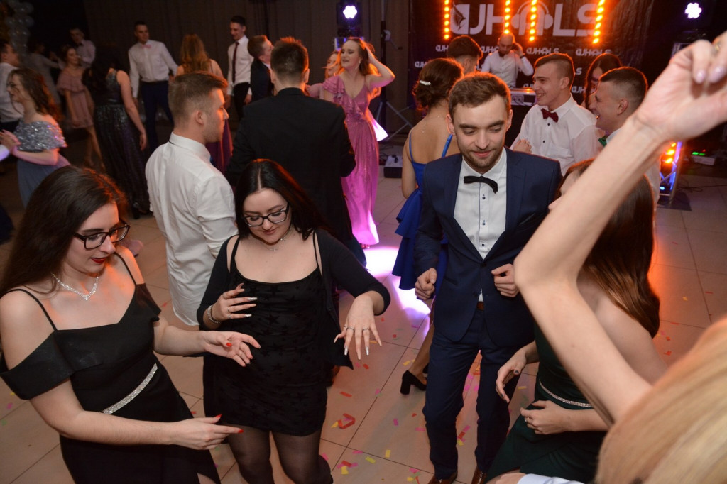 Studniówka 2020 w Zespole Szkół Zawodowych Nr 1 w Brzegu [zdjęcia]