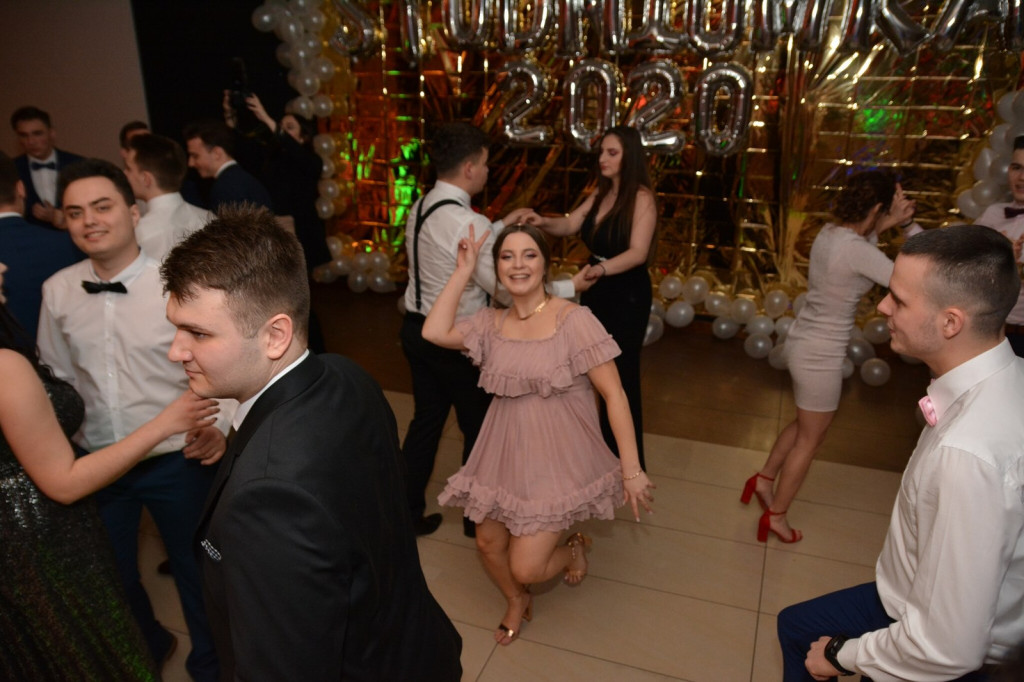 Studniówka 2020 w Zespole Szkół Zawodowych Nr 1 w Brzegu [zdjęcia]