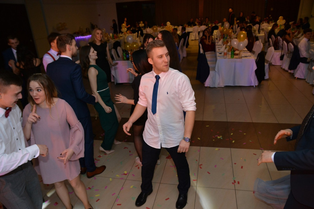 Studniówka 2020 w Zespole Szkół Zawodowych Nr 1 w Brzegu [zdjęcia]