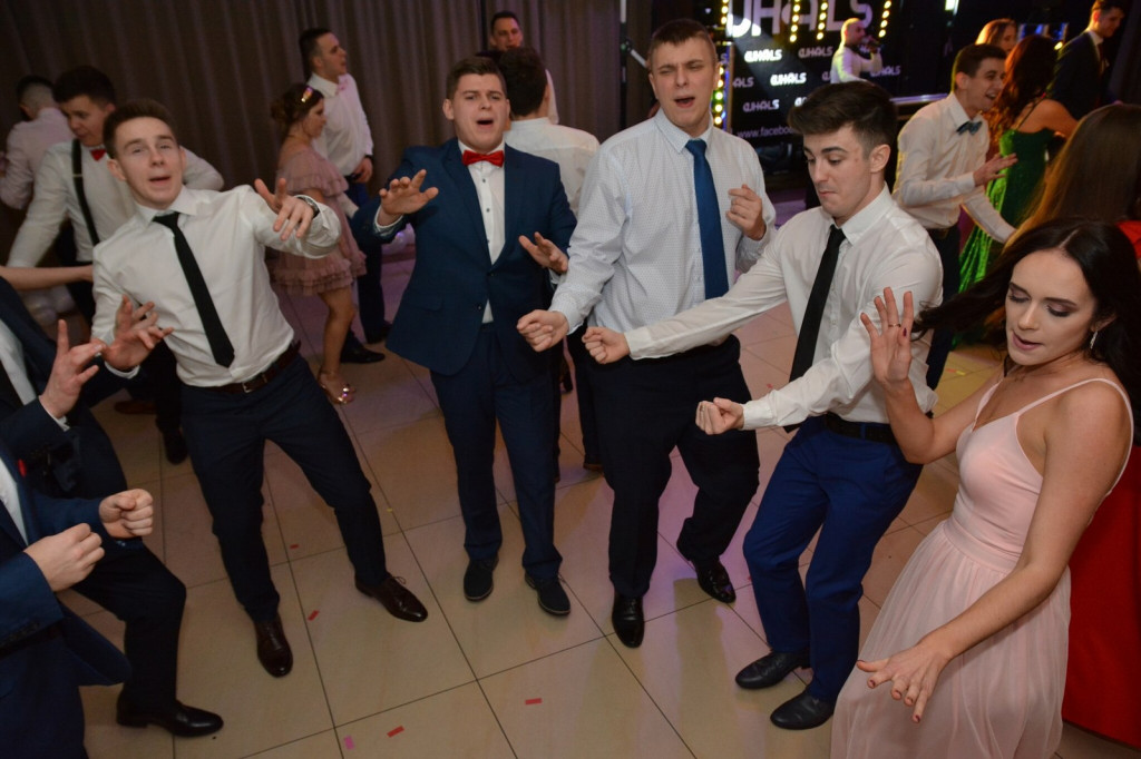 Studniówka 2020 w Zespole Szkół Zawodowych Nr 1 w Brzegu [zdjęcia]