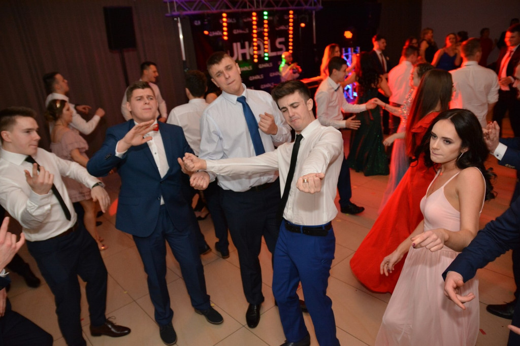 Studniówka 2020 w Zespole Szkół Zawodowych Nr 1 w Brzegu [zdjęcia]