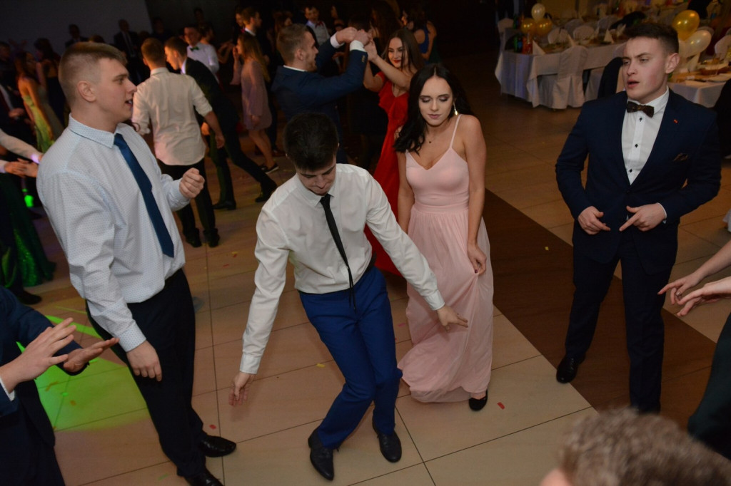 Studniówka 2020 w Zespole Szkół Zawodowych Nr 1 w Brzegu [zdjęcia]