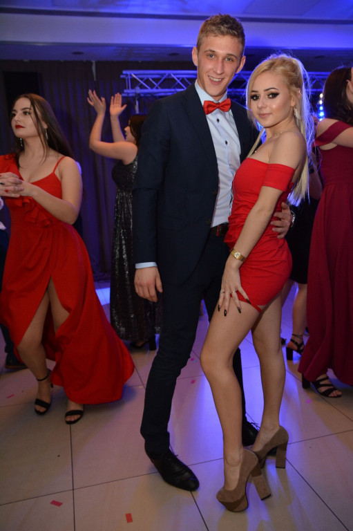 Studniówka 2020 w Zespole Szkół Zawodowych Nr 1 w Brzegu [zdjęcia]