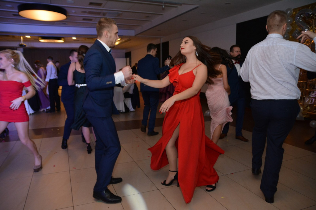 Studniówka 2020 w Zespole Szkół Zawodowych Nr 1 w Brzegu [zdjęcia]