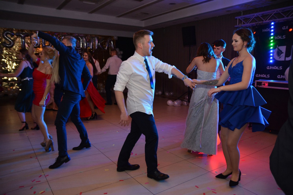 Studniówka 2020 w Zespole Szkół Zawodowych Nr 1 w Brzegu [zdjęcia]