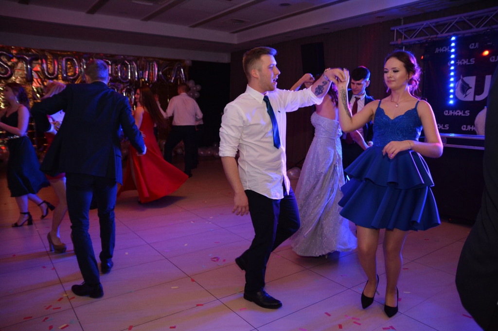 Studniówka 2020 w Zespole Szkół Zawodowych Nr 1 w Brzegu [zdjęcia]