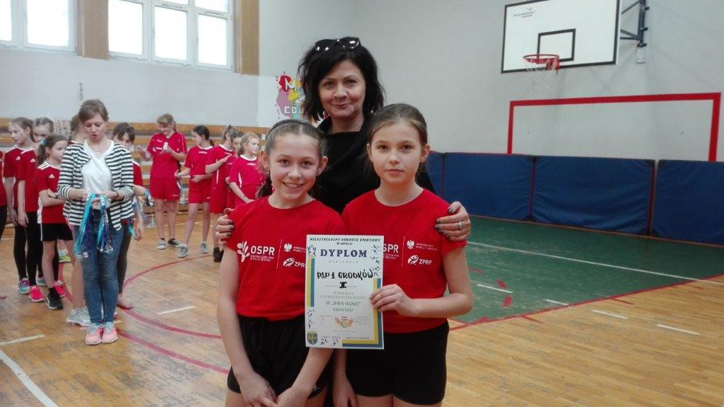 Zwycięski Półfinał Wojewódzkich Igrzysk Dzieci Dziewcząt w Dwa Ognie