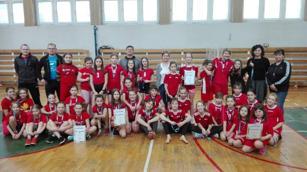 Zwycięski Półfinał Wojewódzkich Igrzysk Dzieci Dziewcząt w Dwa Ognie