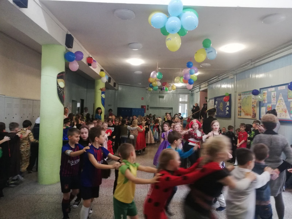 Magiczny Bal Karnawałowy w PSP5 Brzeg