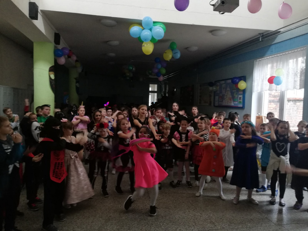 Magiczny Bal Karnawałowy w PSP5 Brzeg