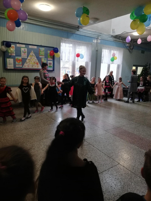 Magiczny Bal Karnawałowy w PSP5 Brzeg