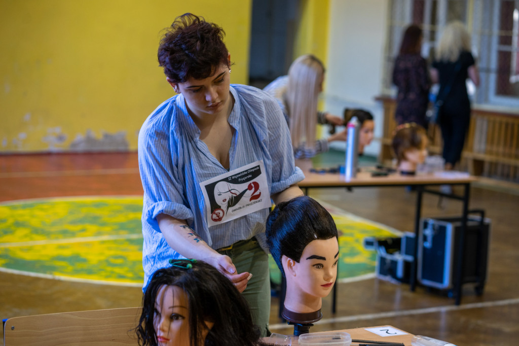 II Olimpiada Fryzjerska w Zespole Szkół Budowlanych [zdjęcia]