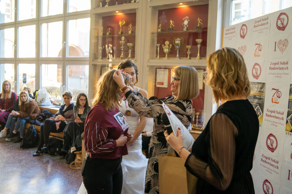 II Olimpiada Fryzjerska w Zespole Szkół Budowlanych [zdjęcia]