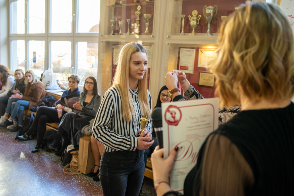 II Olimpiada Fryzjerska w Zespole Szkół Budowlanych [zdjęcia]