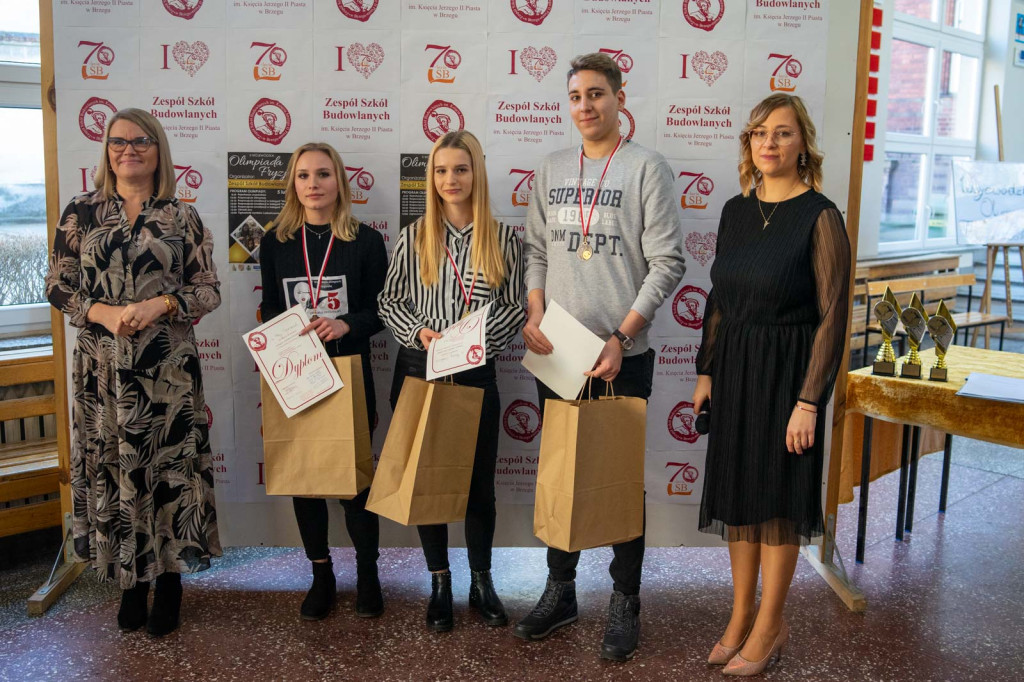 II Olimpiada Fryzjerska w Zespole Szkół Budowlanych [zdjęcia]