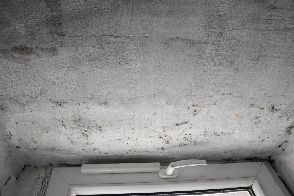 Otwierali z wielką pompą, ale chyba zapomnieli, że tu będą mieszkać osoby niepełnosprawne