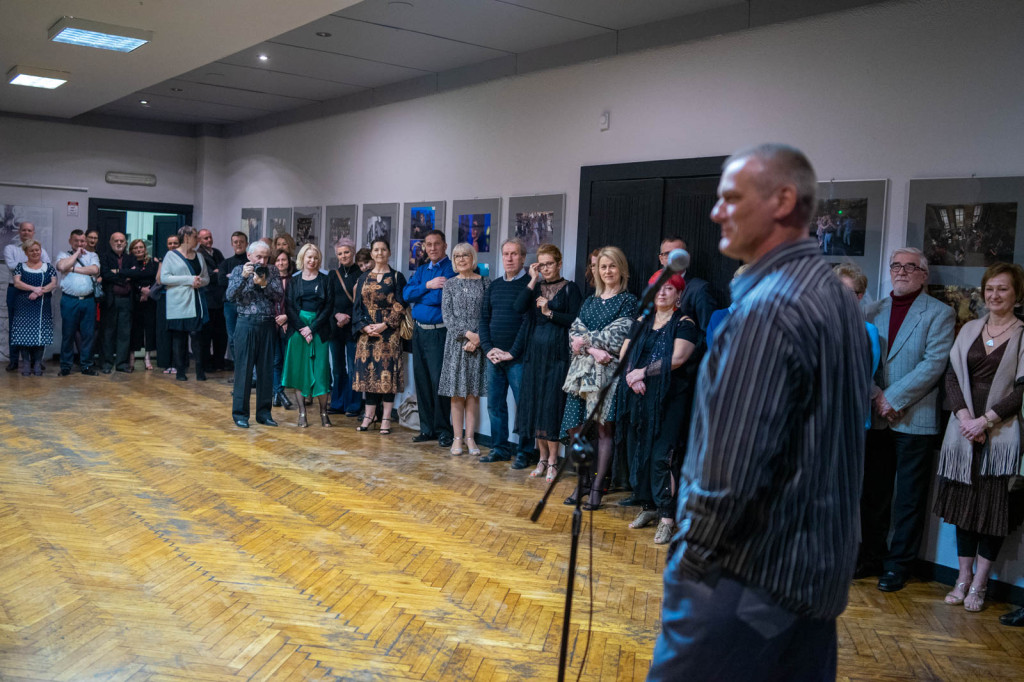 Wystawa pełna emocji otwarta. 