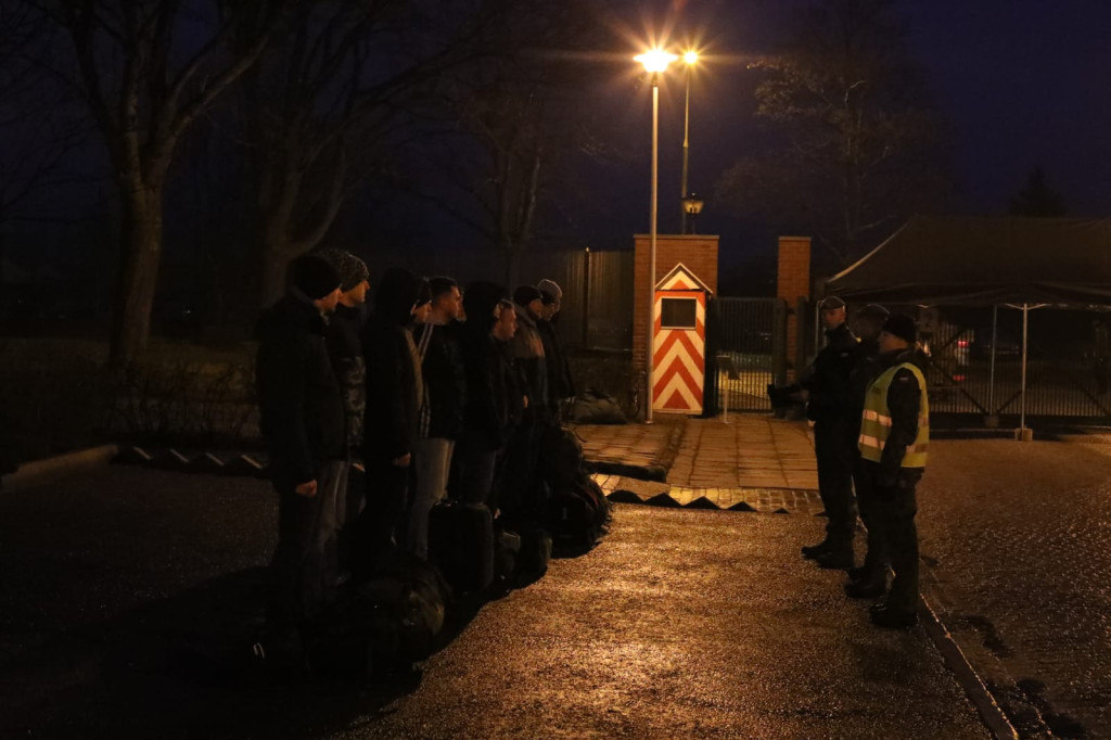 Blisko 70 kandydatów na żołnierzy WOT przekroczyło bramę brzeskiego batalionu 13. Śląskiej Brygady Obrony Terytorialnej