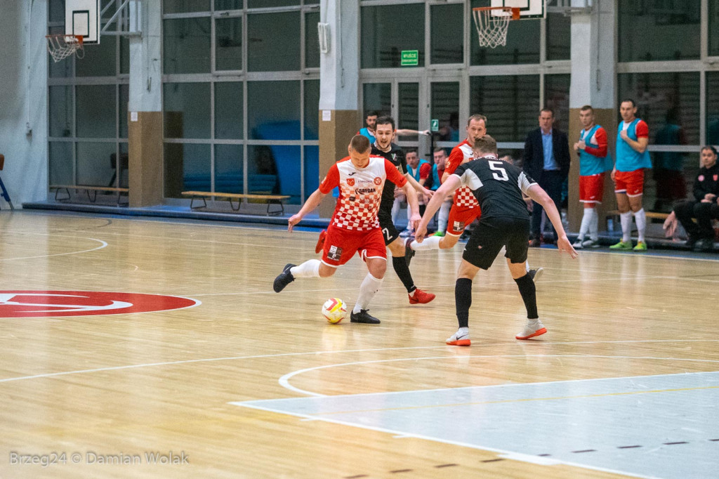 Gredar odpada z Pucharu Polski, brzeżanie minimalnie gorsi [zdjęcia]