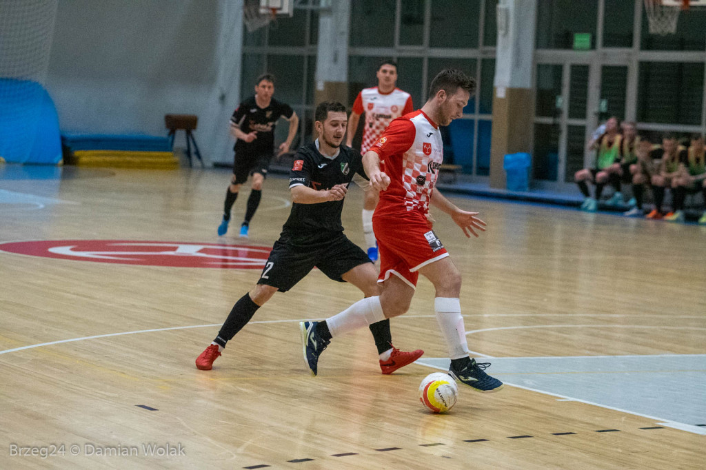 Gredar odpada z Pucharu Polski, brzeżanie minimalnie gorsi [zdjęcia]