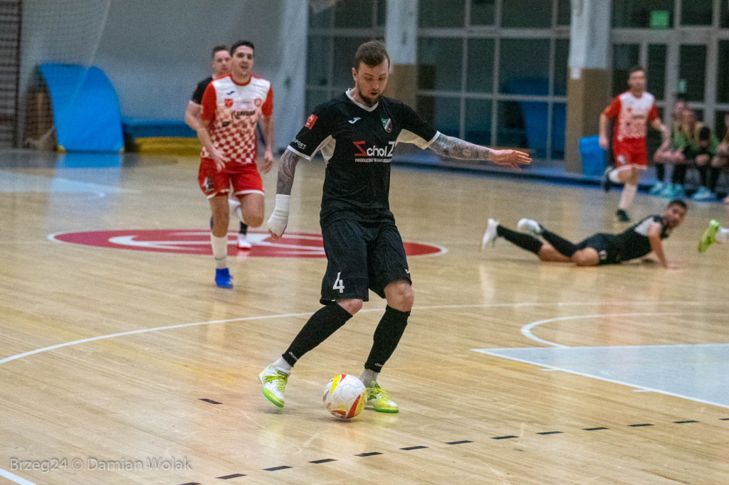 Gredar odpada z Pucharu Polski, brzeżanie minimalnie gorsi [zdjęcia]