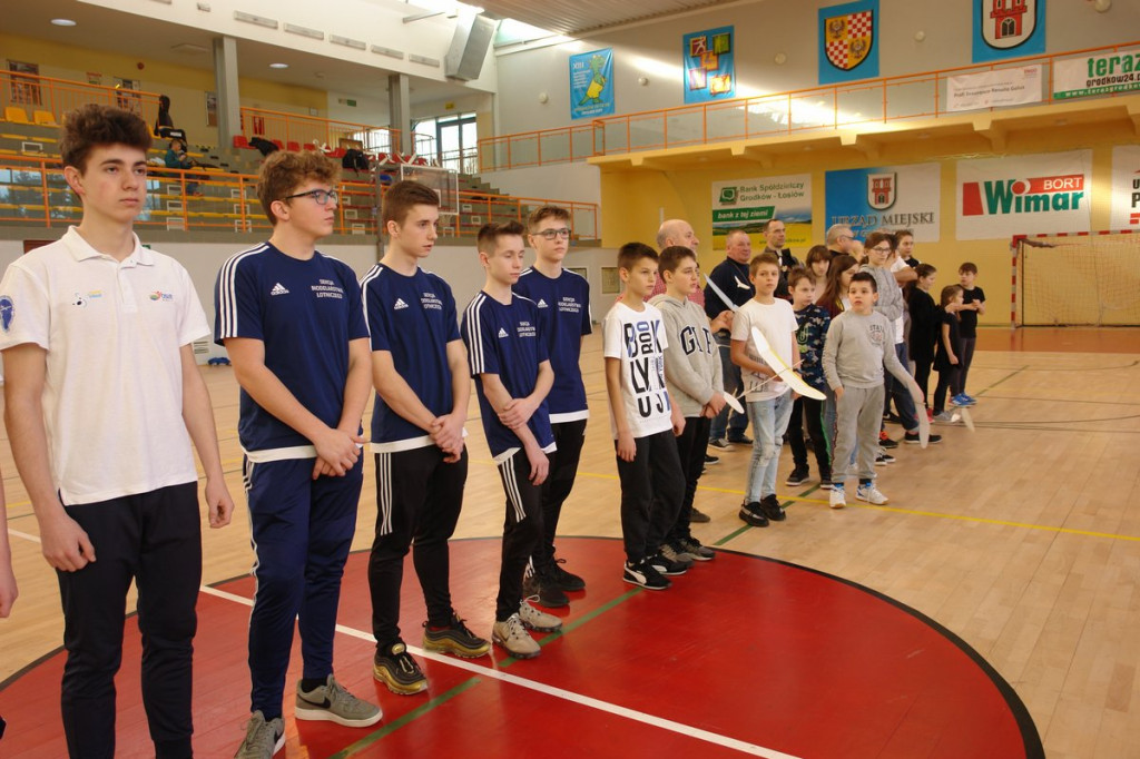 Modelarze latali w Grodkowie