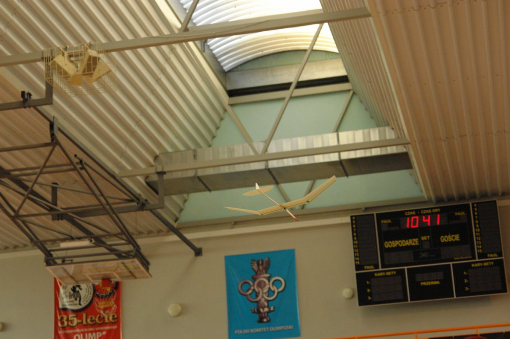 Modelarze latali w Grodkowie