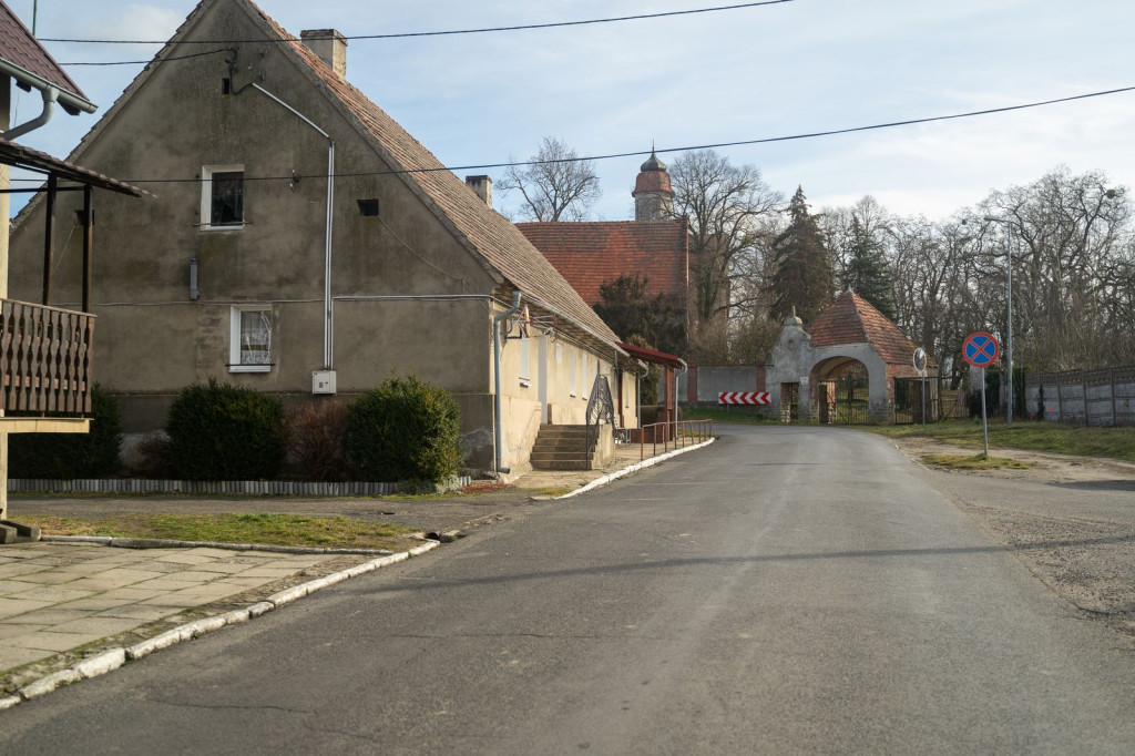 Poprawa bezpieczeństwa mieszkańców na drodze wojewódzkiej 462 w miejscowości Janów.  Niebawem ruszy przebudowa