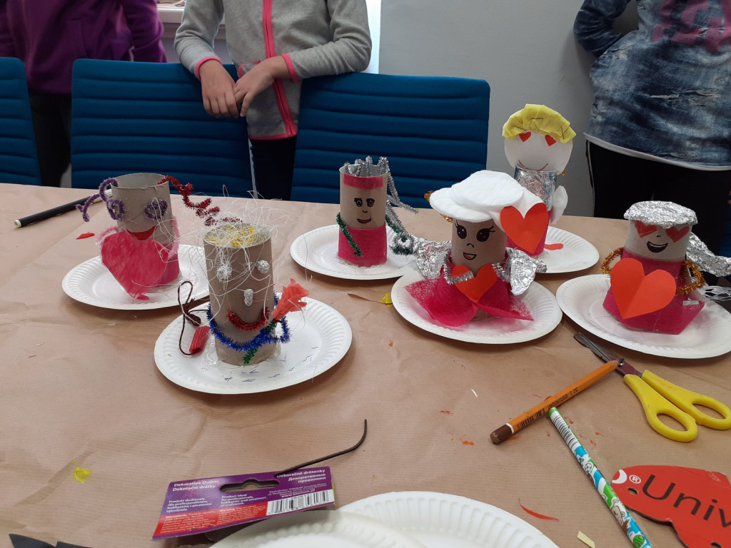 Ferie w grodkowskiej Bibliotece w Ratuszu, w dziale dla dzieci