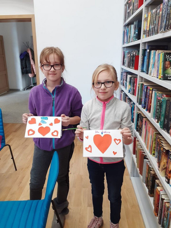 Ferie w grodkowskiej Bibliotece w Ratuszu, w dziale dla dzieci