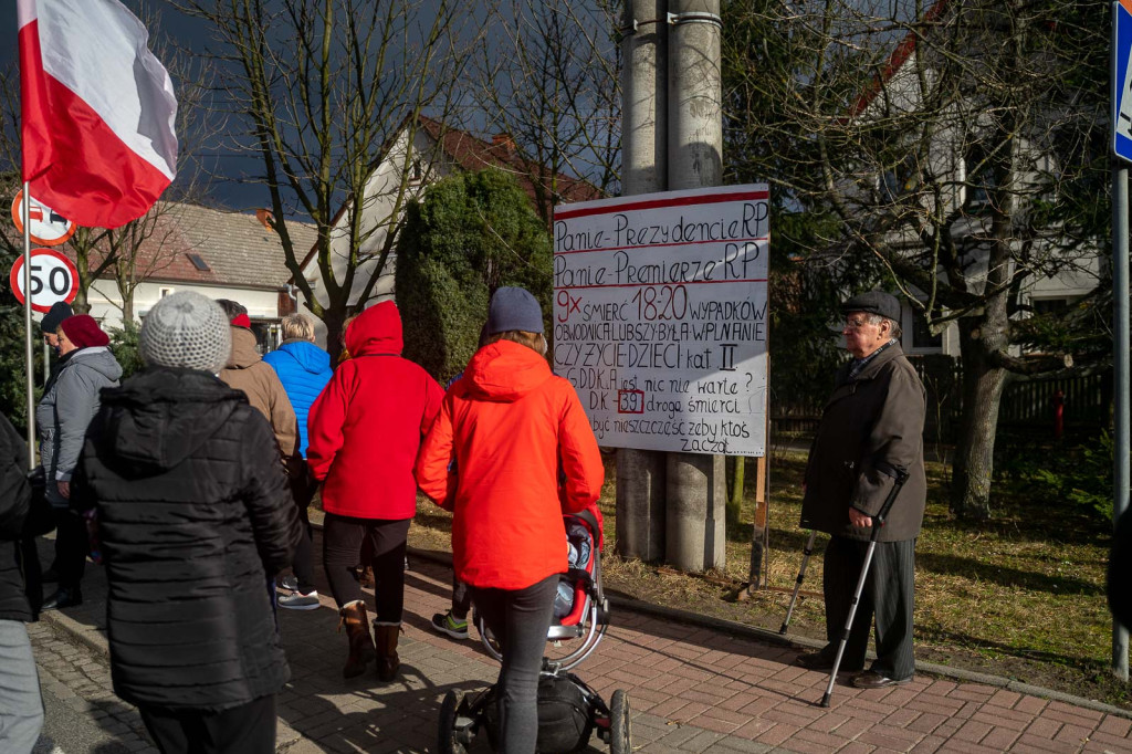 Kolejny protest mieszkańców Lubszy. Bartłomiej, uczeń miejscowej szkoły: 