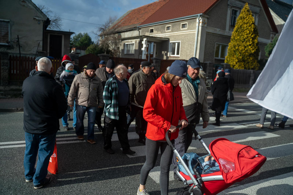 Kolejny protest mieszkańców Lubszy. Bartłomiej, uczeń miejscowej szkoły: 
