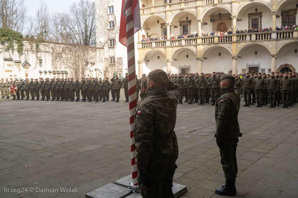 Przysięga Wojsk Obrony Terytorialnej w Brzegu [zdjęcia]