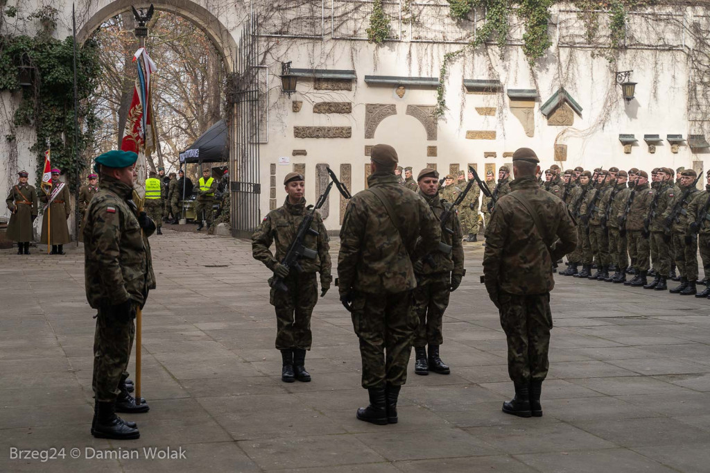 Przysięga Wojsk Obrony Terytorialnej w Brzegu [zdjęcia]