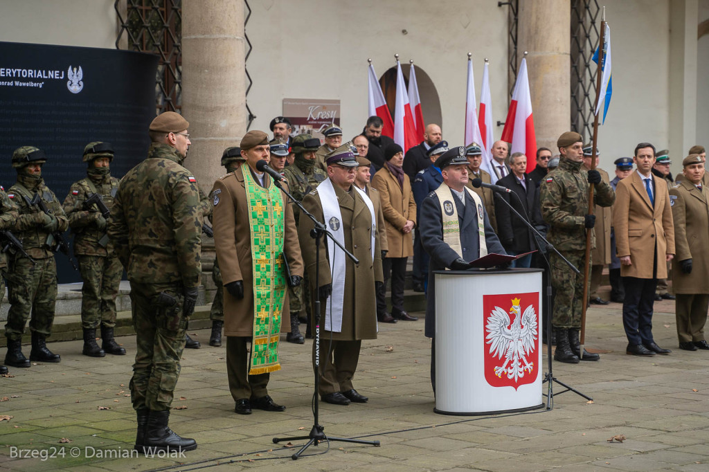 Przysięga Wojsk Obrony Terytorialnej w Brzegu [zdjęcia]