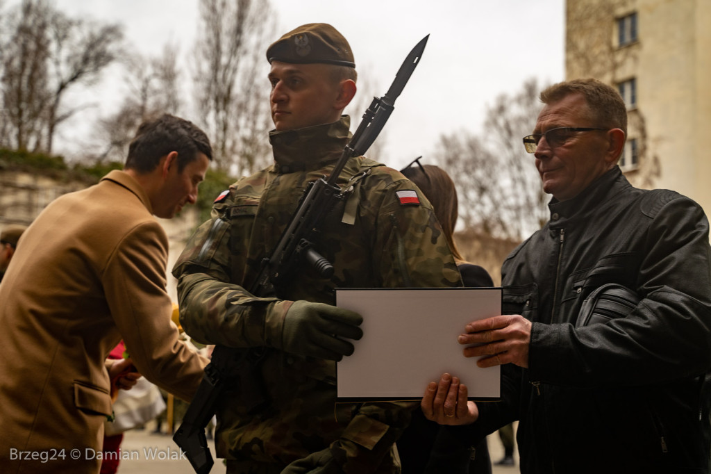 Przysięga Wojsk Obrony Terytorialnej w Brzegu [zdjęcia]