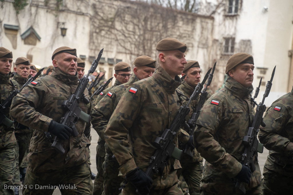 Przysięga Wojsk Obrony Terytorialnej w Brzegu [zdjęcia]