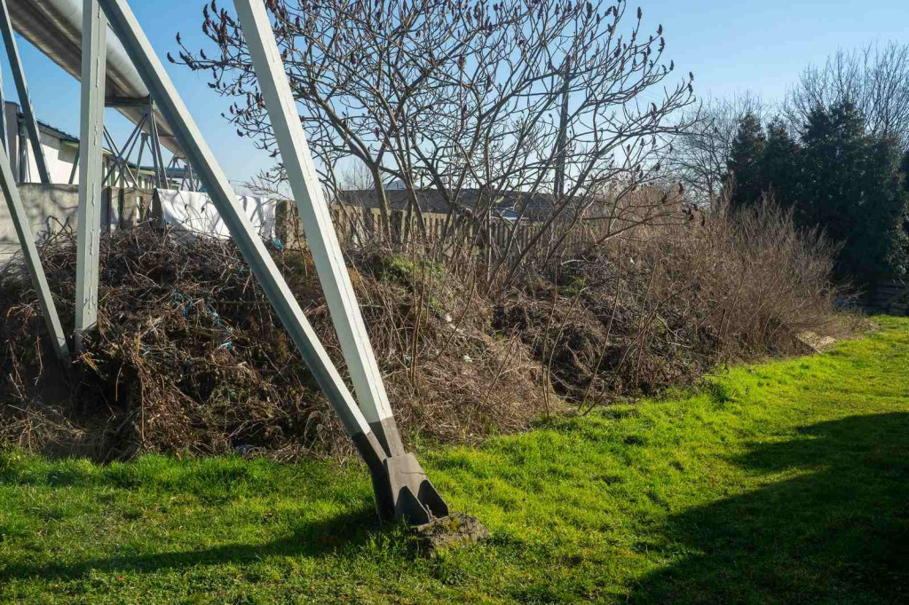 Działkowicze od kilku lat proszą o wywiezienie śmieci