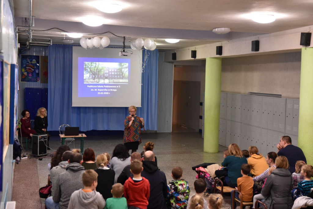 Dzień otwarty w PSP nr 5. Szkołę odwiedzili jej przyszli uczniowie