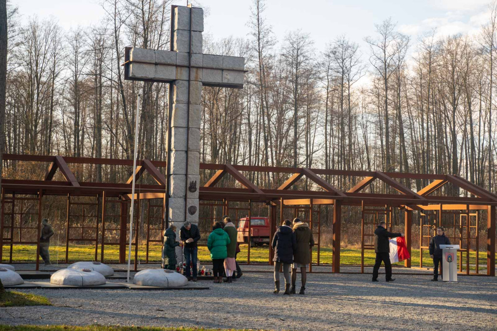 Upamiętnili pamięć Żołnierzy Wyklętych w Starym Grodkowie [zdjęcia]