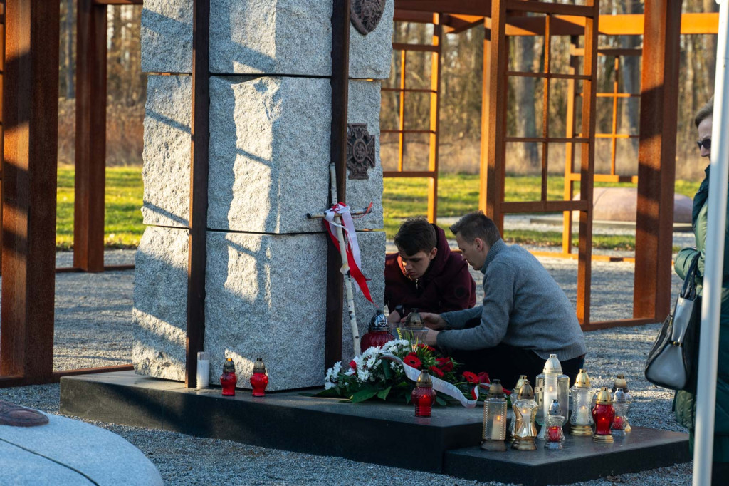 Upamiętnili pamięć Żołnierzy Wyklętych w Starym Grodkowie [zdjęcia]