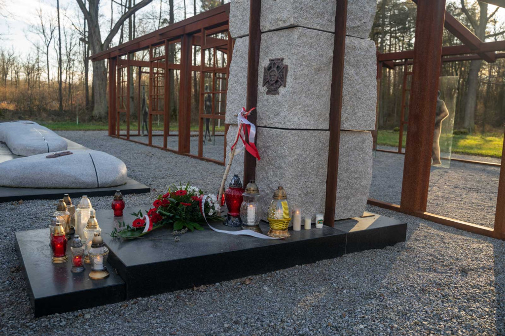 Upamiętnili pamięć Żołnierzy Wyklętych w Starym Grodkowie [zdjęcia]