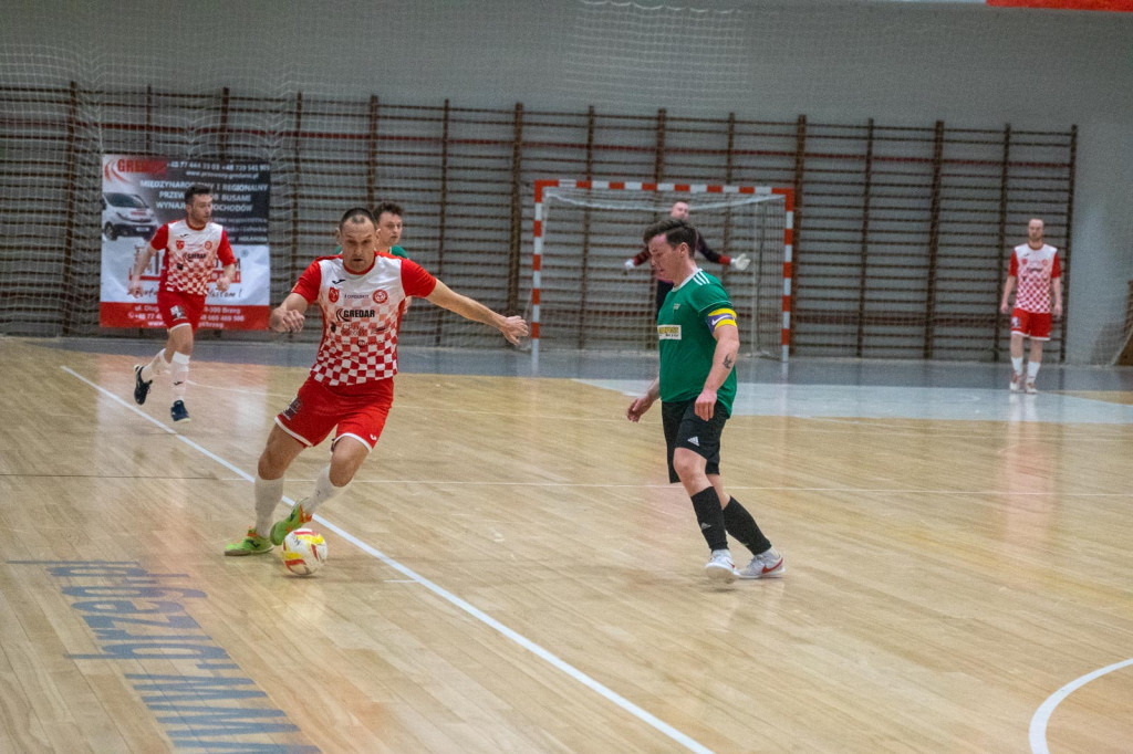 Strzelanina w Brzegu. Gredar miażdży rywala z Tychów